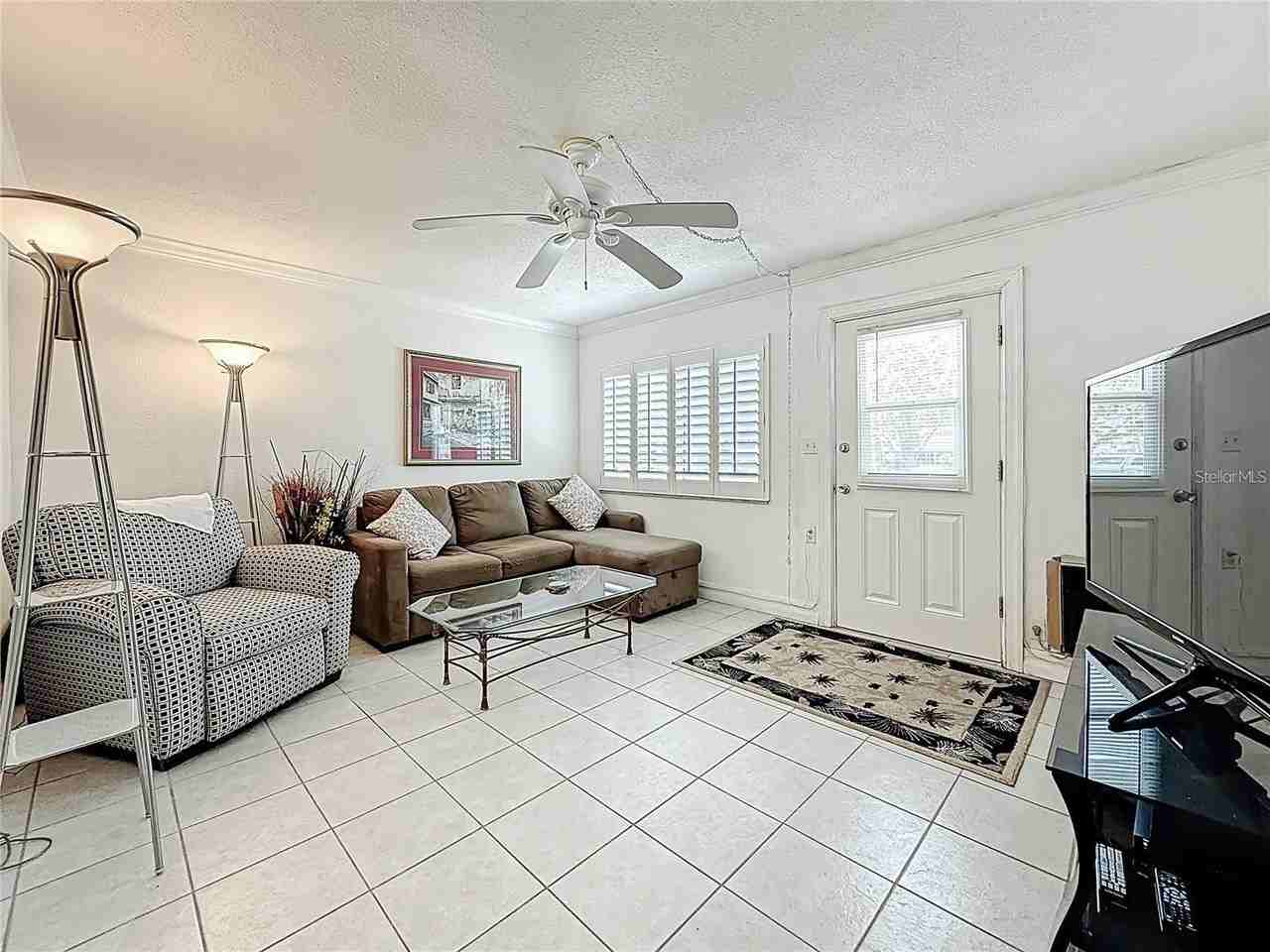 8425 112th St #104 - Photo 6 of 31