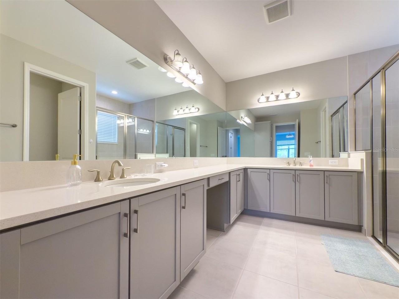 32277 Mahogany Valley Dr - Photo 5 of 45