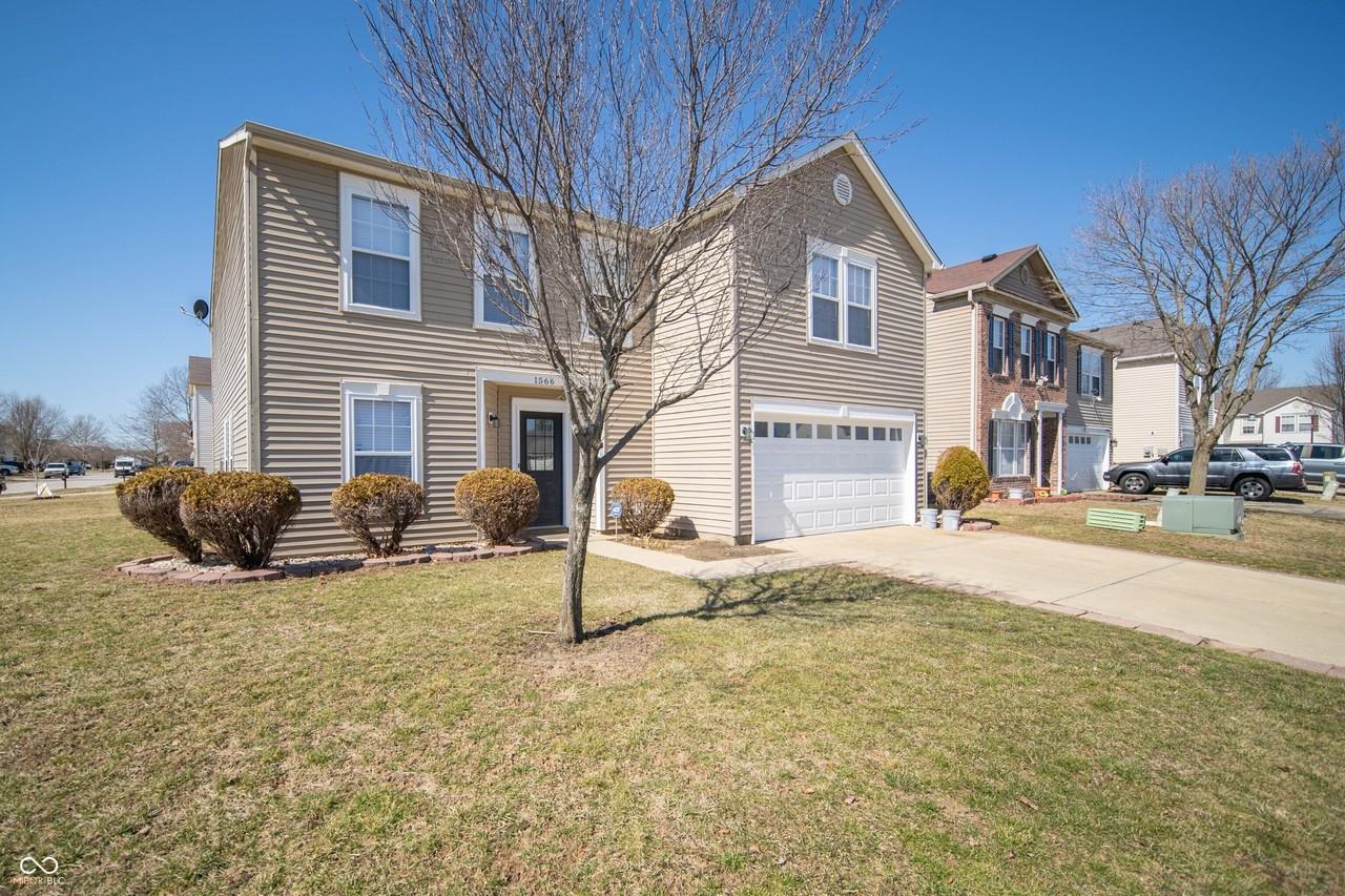 1566 Howell Dr - Photo 3 of 26