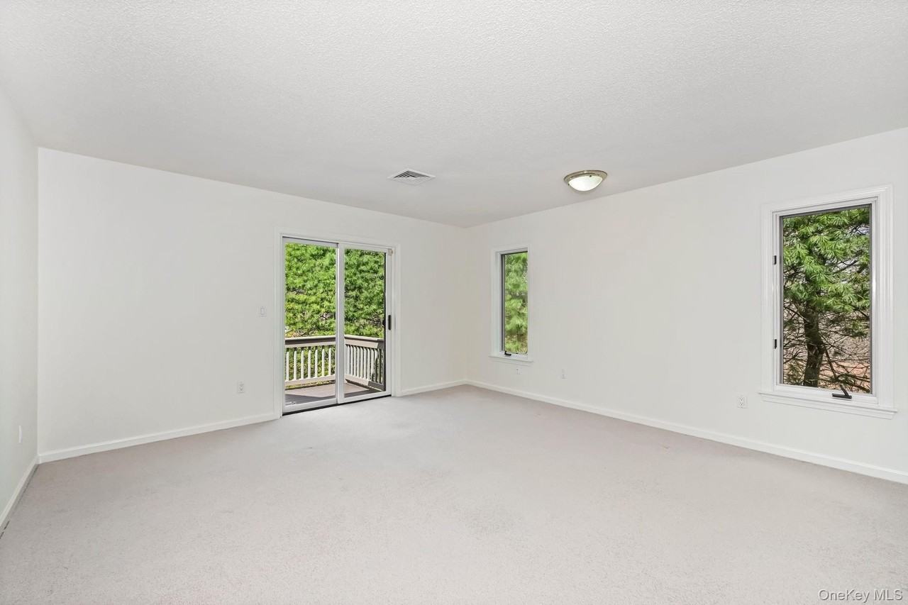 750 Heritage Hls #B - Photo 5 of 10