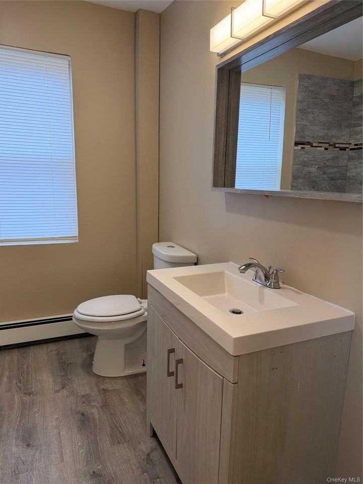 79 Brook St - Photo 7 of 11