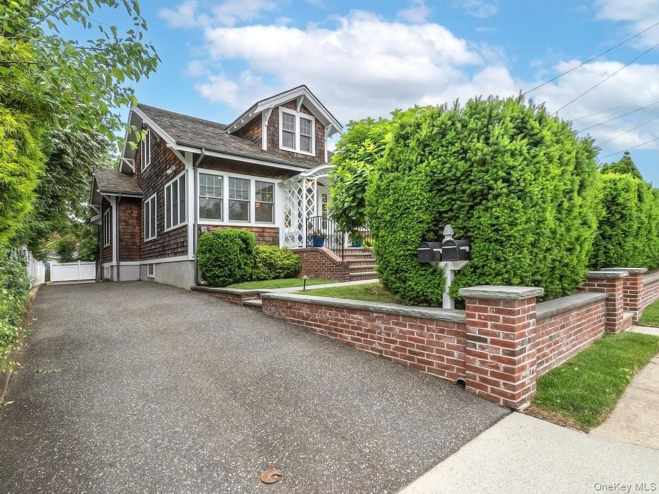 29 Birch St - Photo 2 of 49