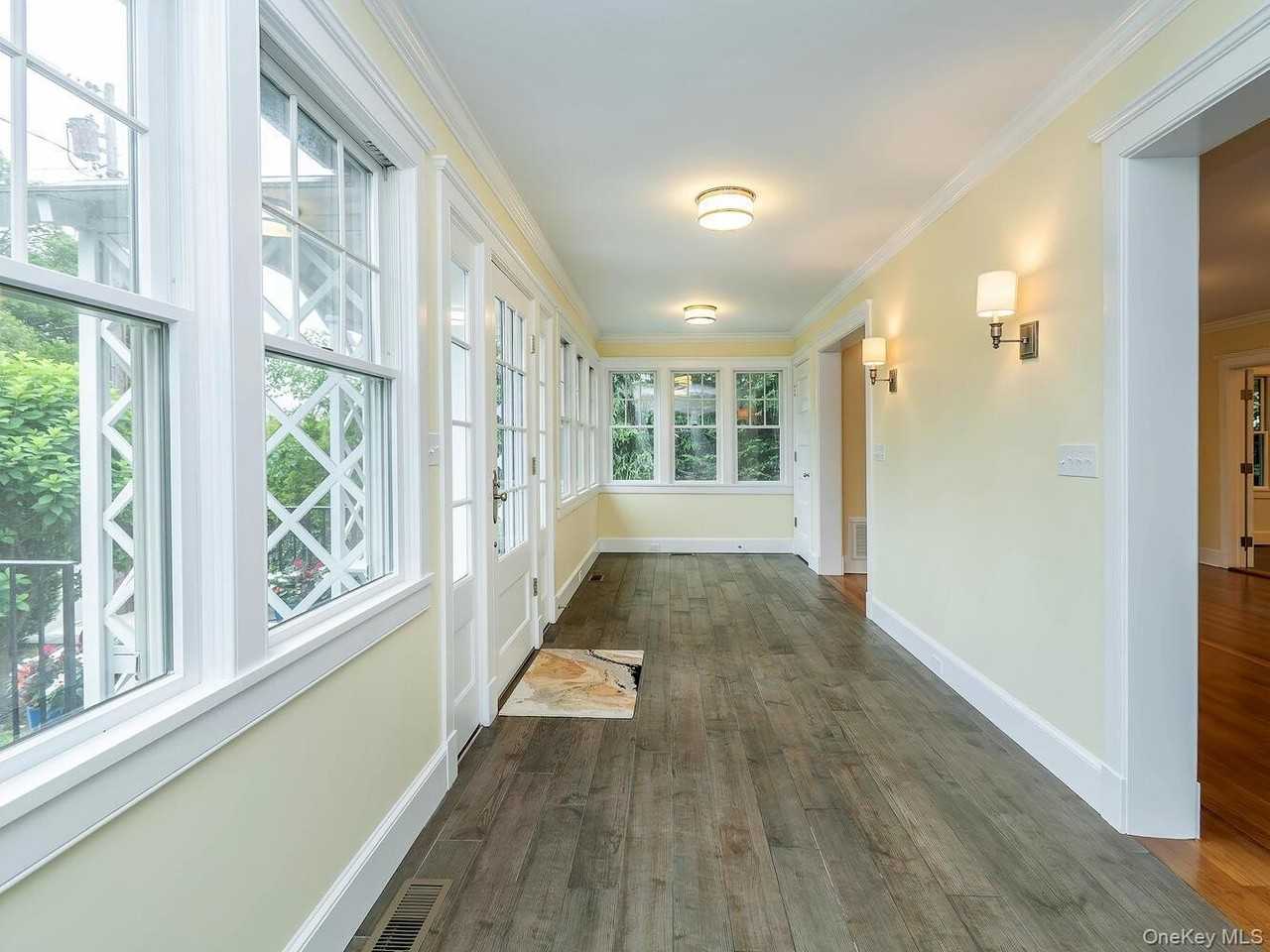 29 Birch St - Photo 7 of 49