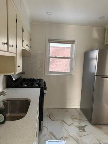 106 Bregman Ave #1st - Photo 3 of 4