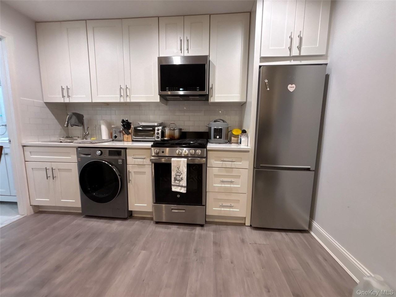 30 Barstow Rd #LL4 - Photo 4 of 12