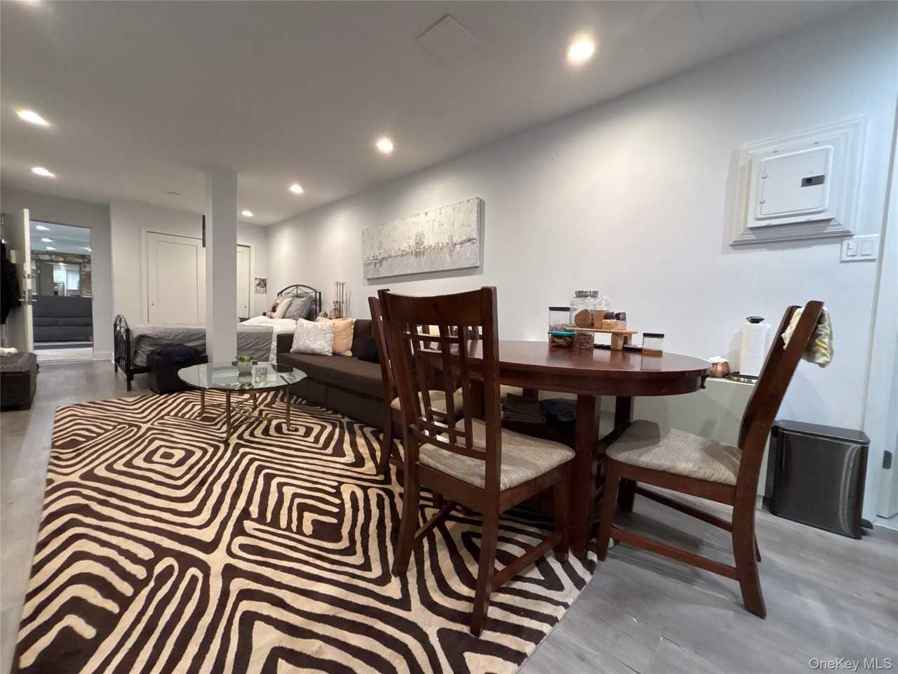 30 Barstow Rd #LL4 - Photo 7 of 12