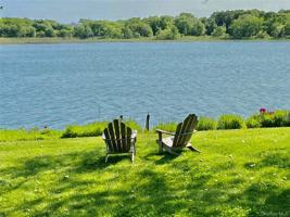 featured image of 1875 Bayview Ave