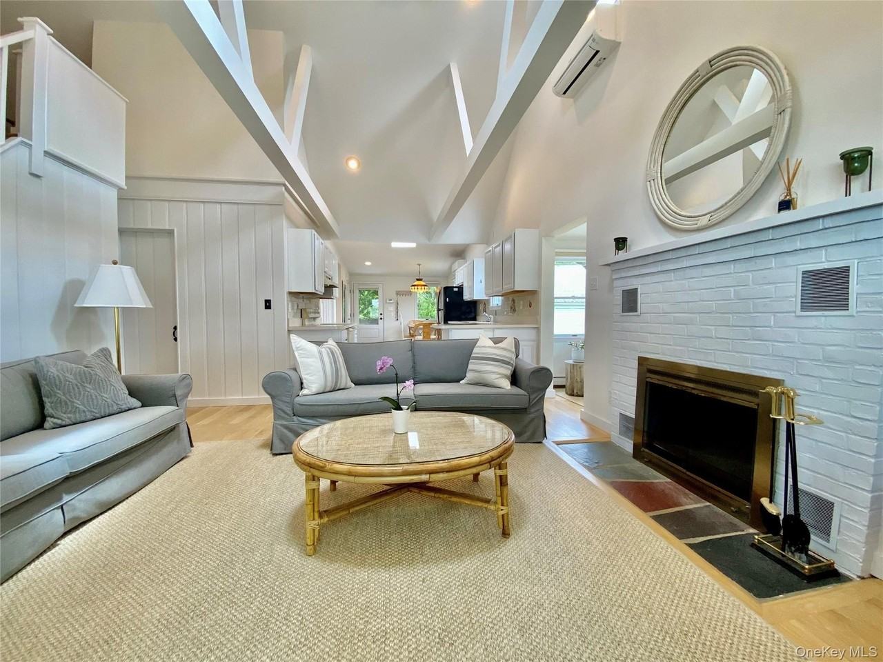 1875 Bayview Ave - Photo 7 of 17