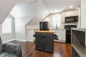 featured image of 39 Bay Shore Ave