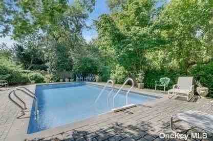 37 Halsey Rd - Photo 2 of 17