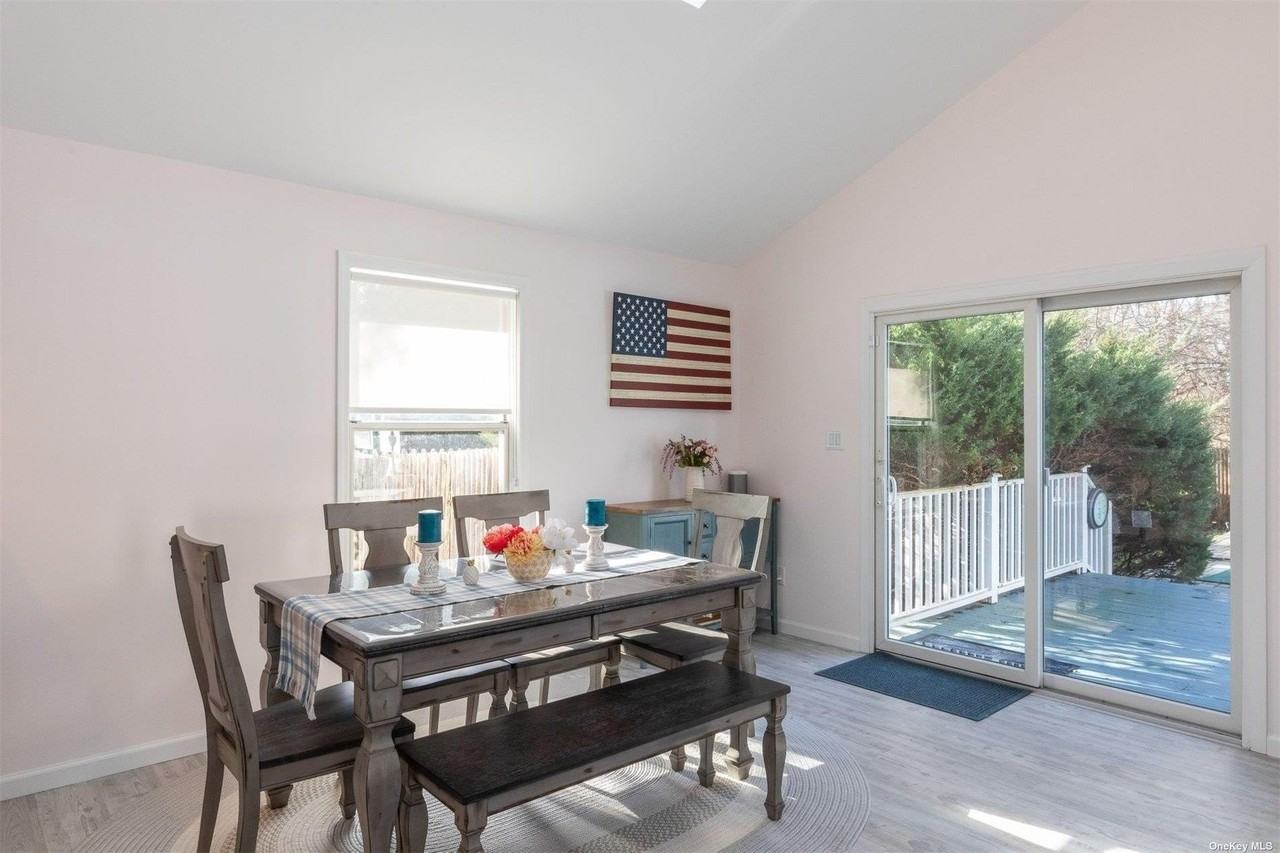 37 Halsey Rd - Photo 5 of 17