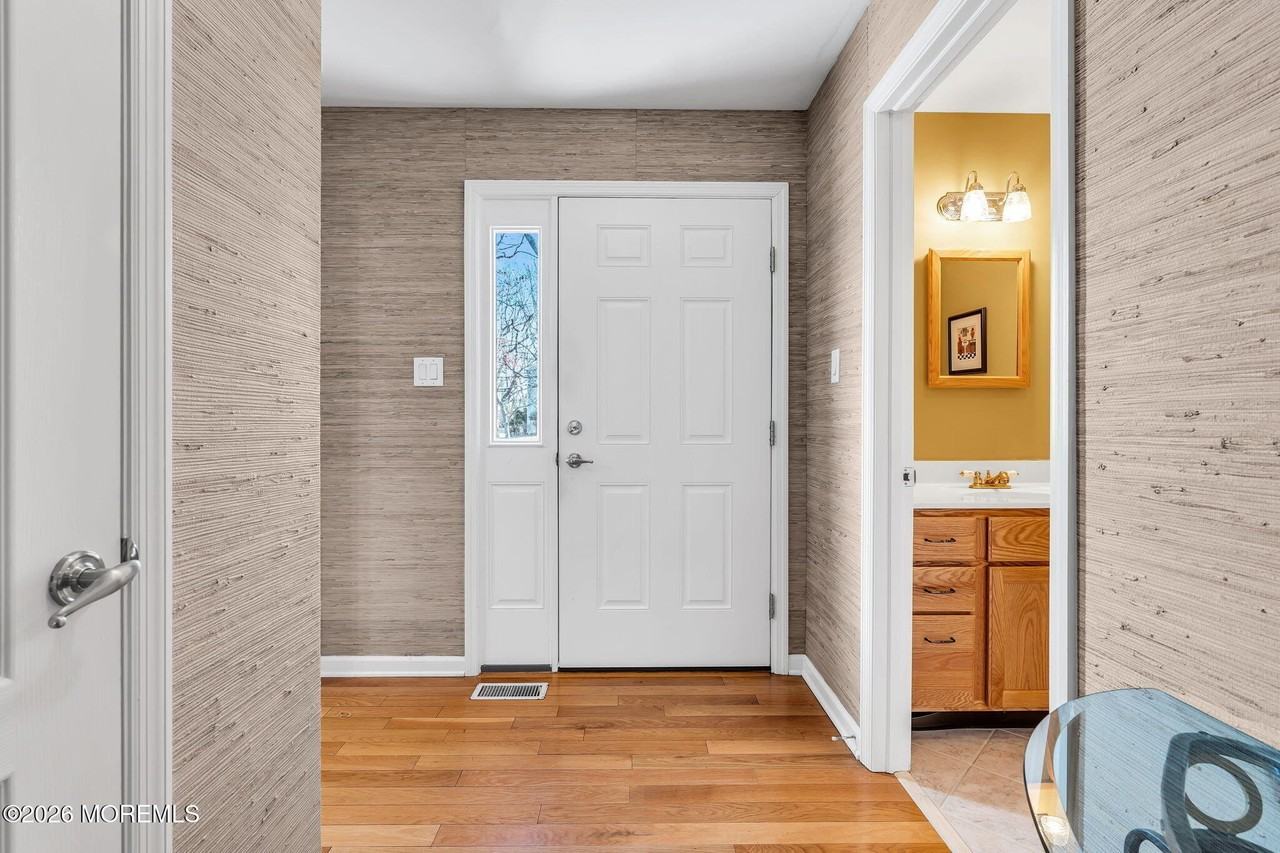 306 Wardell Rd - Photo 3 of 20