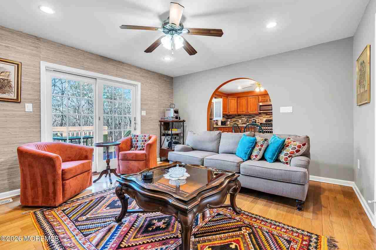 306 Wardell Rd - Photo 4 of 20