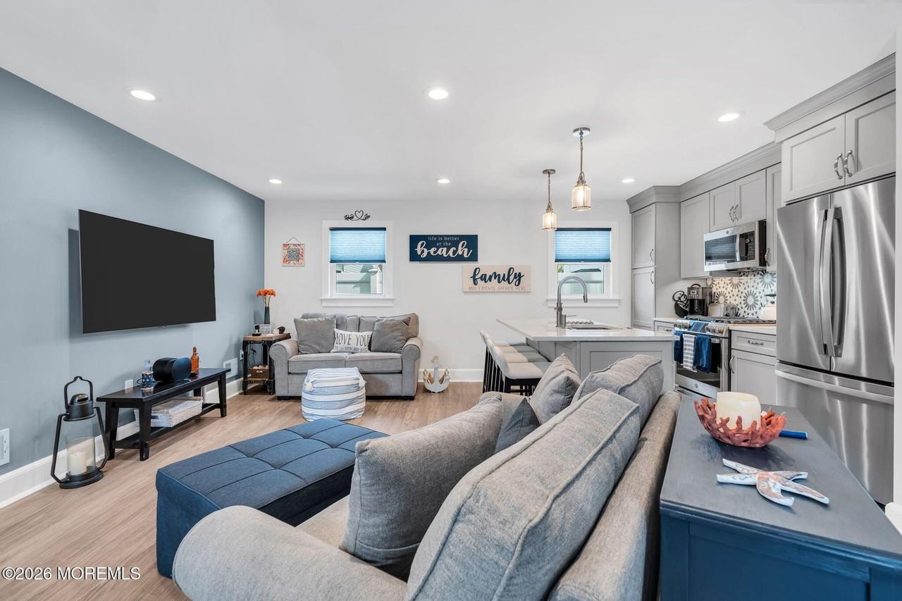 502 12th Ave #REAR - Photo 5 of 29