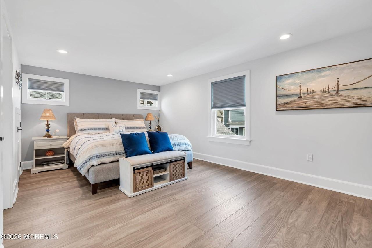 502 12th Ave #REAR - Photo 5 of 29