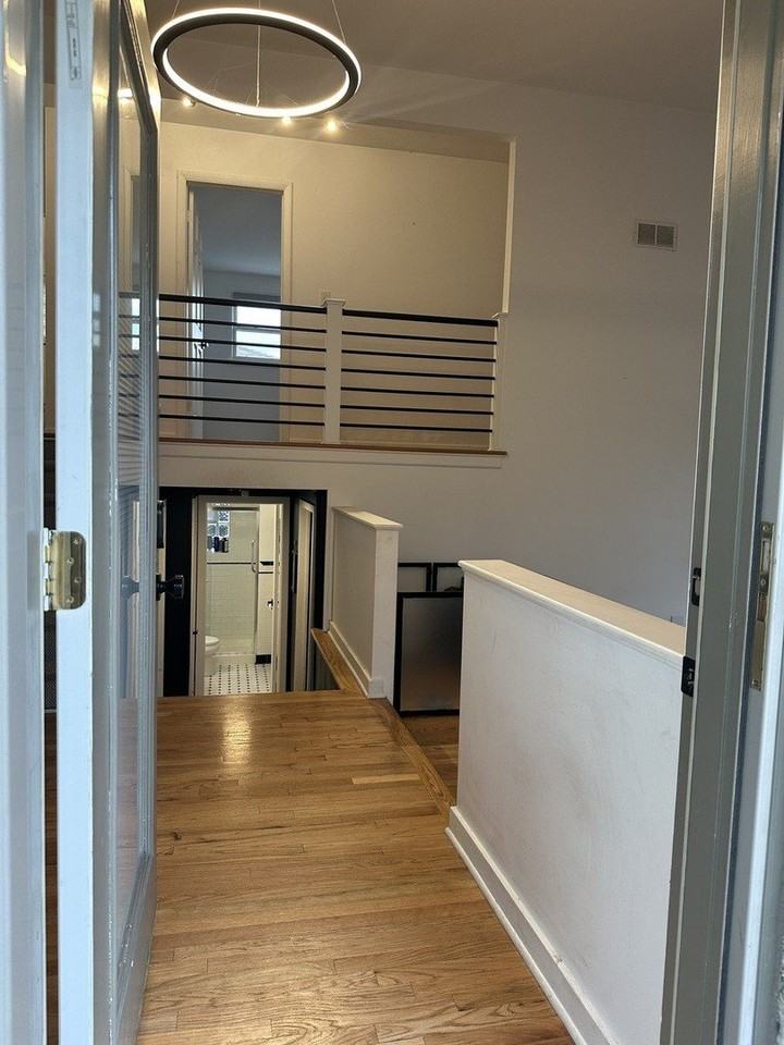 7258 N Crawford Ave - Photo 4 of 12