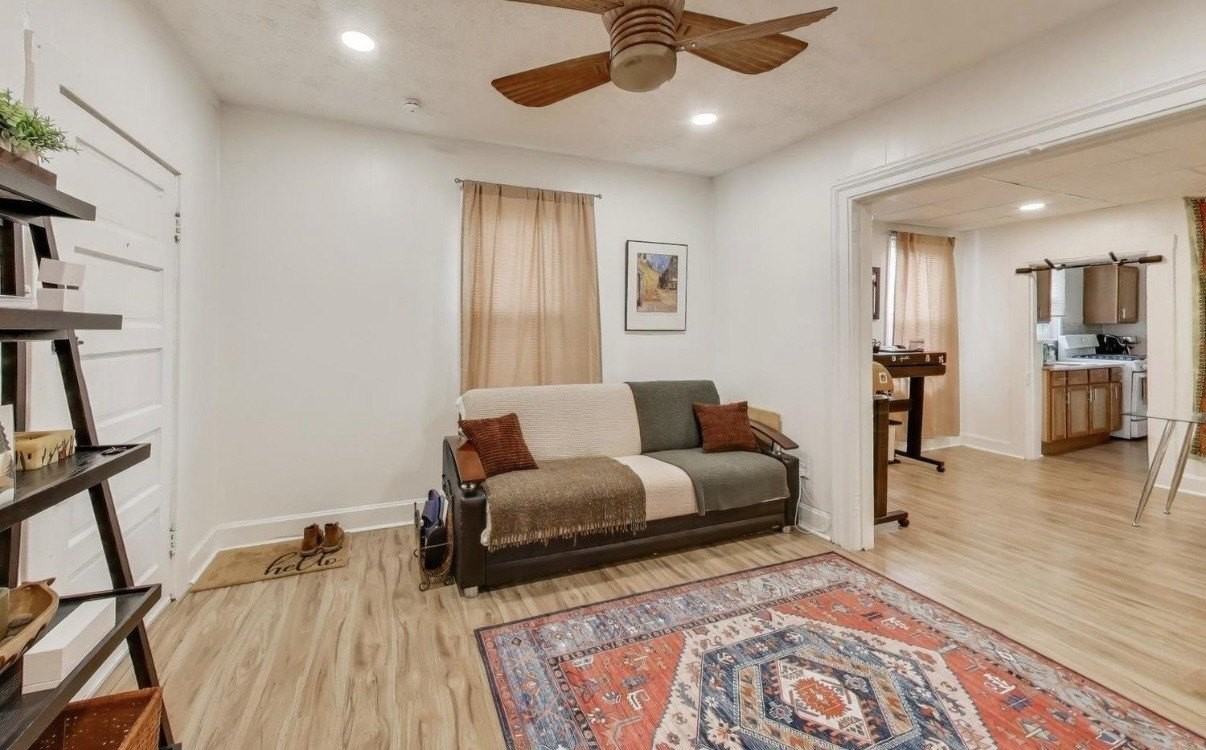 3248 S Paulina St #1 - Photo 4 of 14