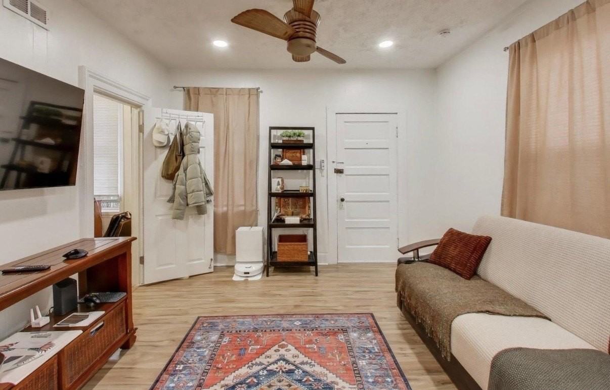 3248 S Paulina St #1 - Photo 5 of 14