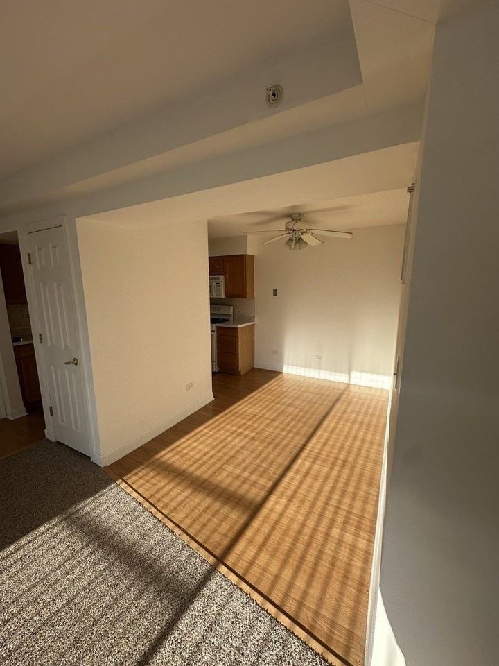 7101 166th St #2B - Photo 5 of 8