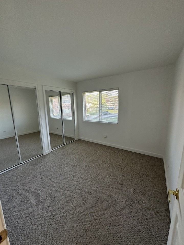 7101 166th St #2B - Photo 7 of 8