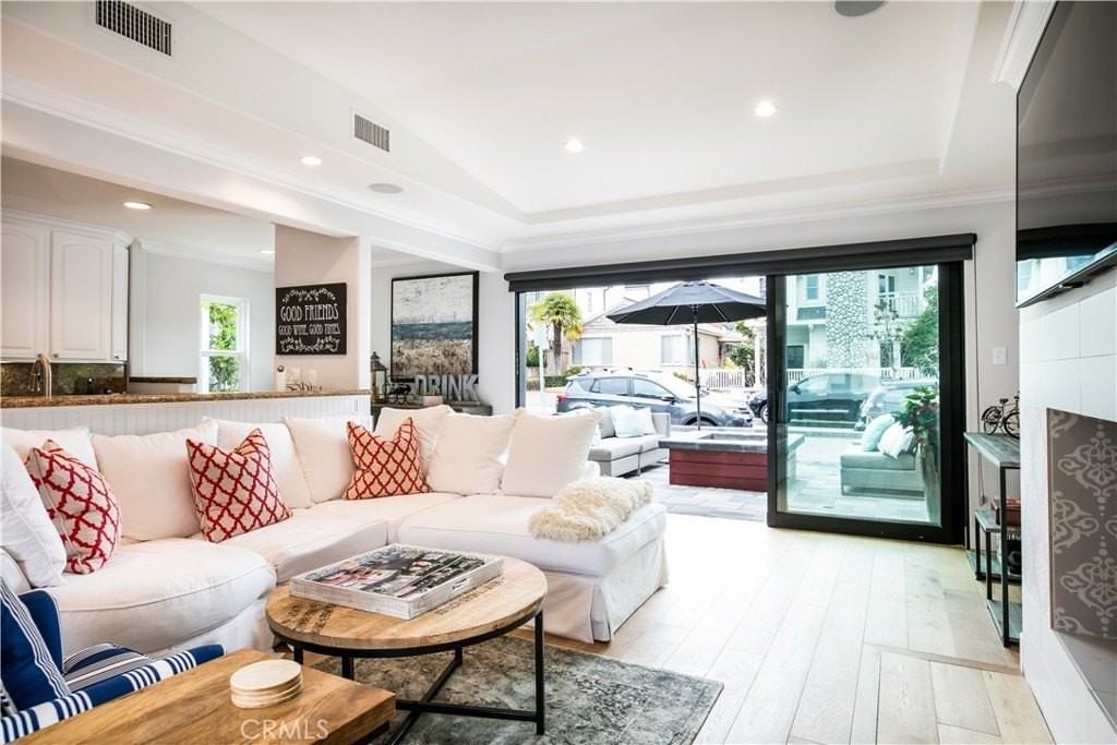 617 Begonia Ave - Photo 2 of 12