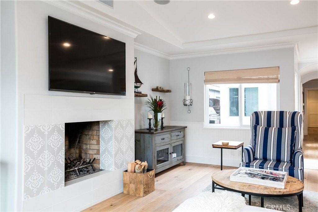 617 Begonia Ave - Photo 3 of 12