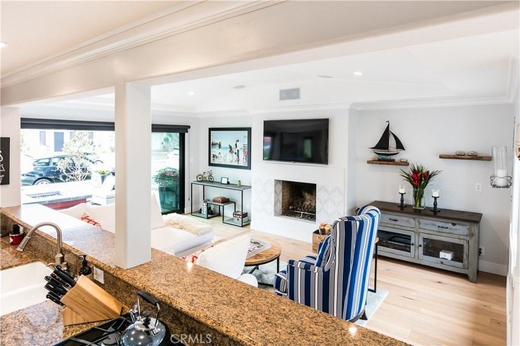 617 Begonia Ave - Photo 4 of 12