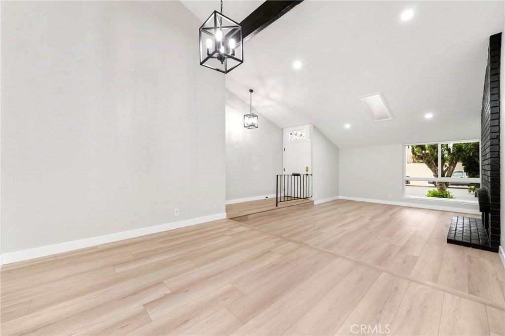 9374 Fleetwood St - Photo 7 of 26