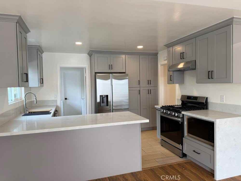 24205 Ward St - Photo 2 of 21