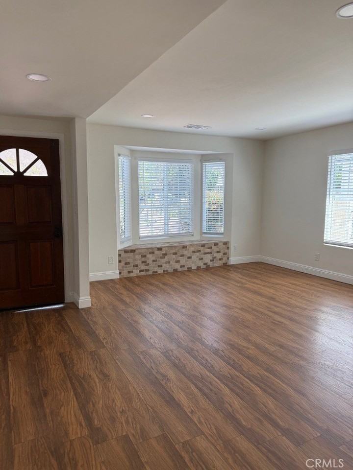 24205 Ward St - Photo 5 of 21