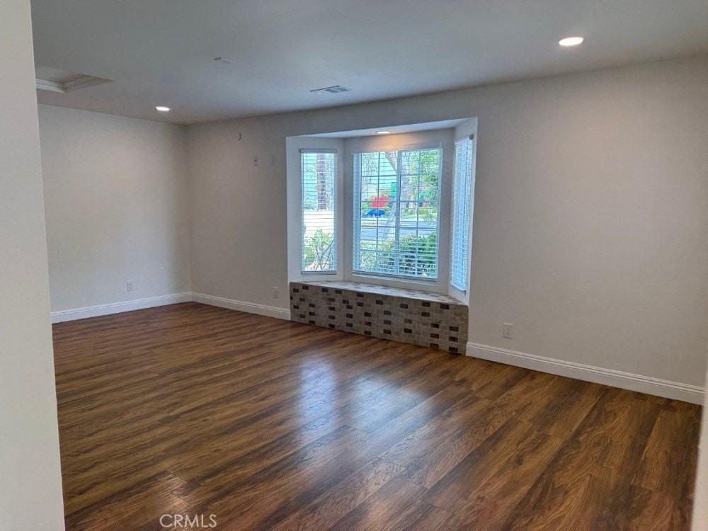 24205 Ward St - Photo 6 of 21