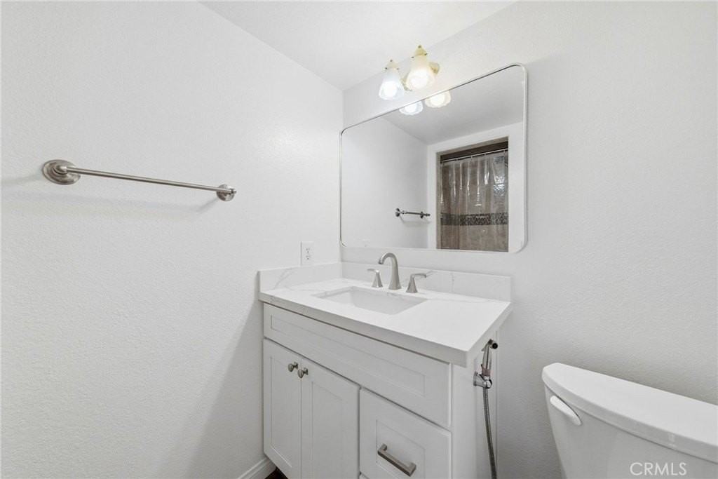 12 Fairside - Photo 4 of 14