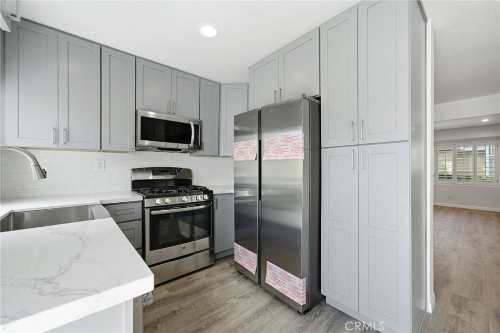 12 Fairside - Photo 6 of 14