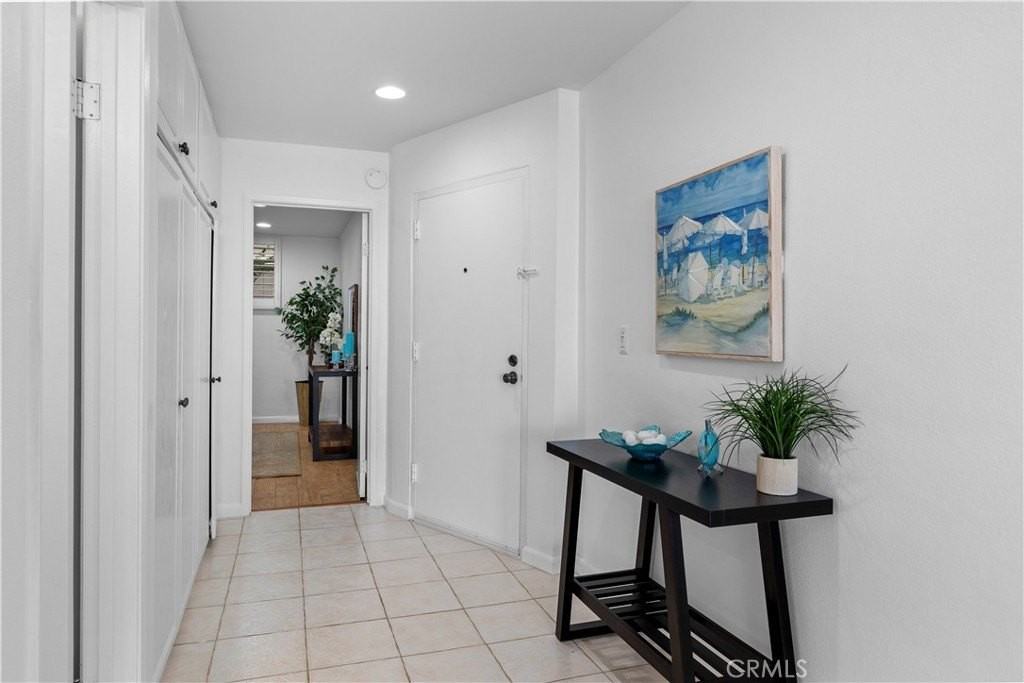 615 Esplanade #105 - Photo 6 of 18