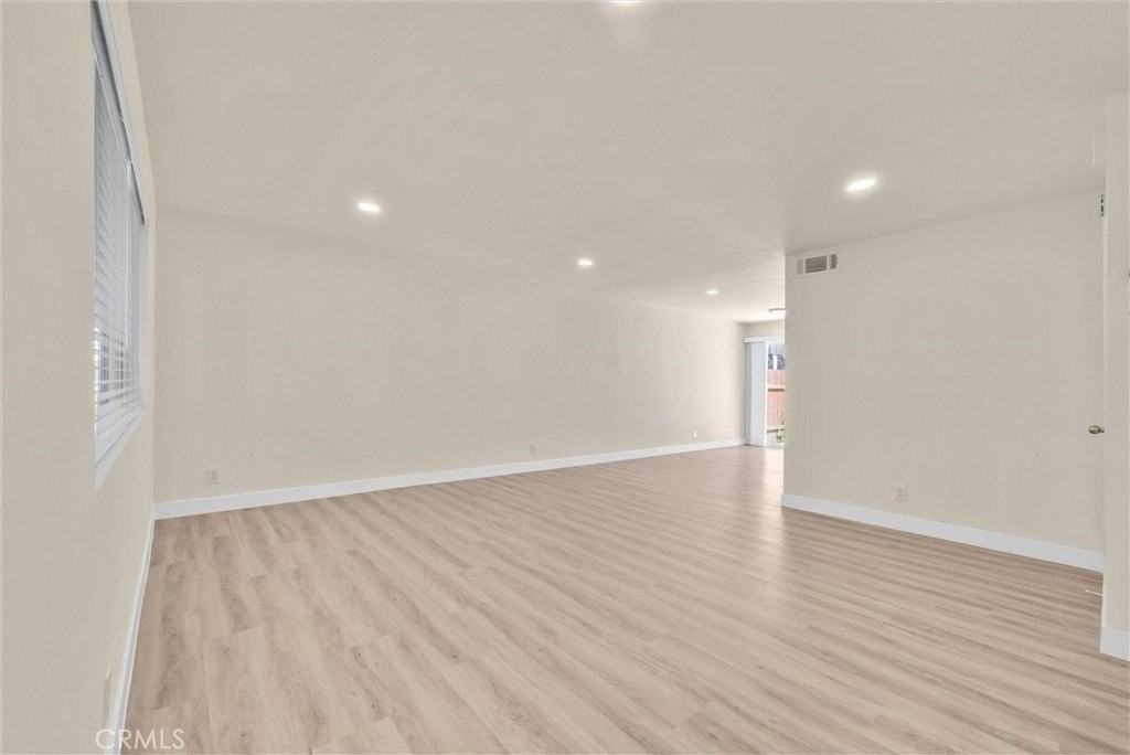 148 California St #B - Photo 5 of 24