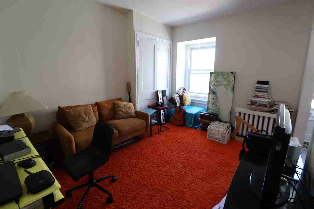 1910 Pine St Apt 4f #4F - Photo 2 of 9