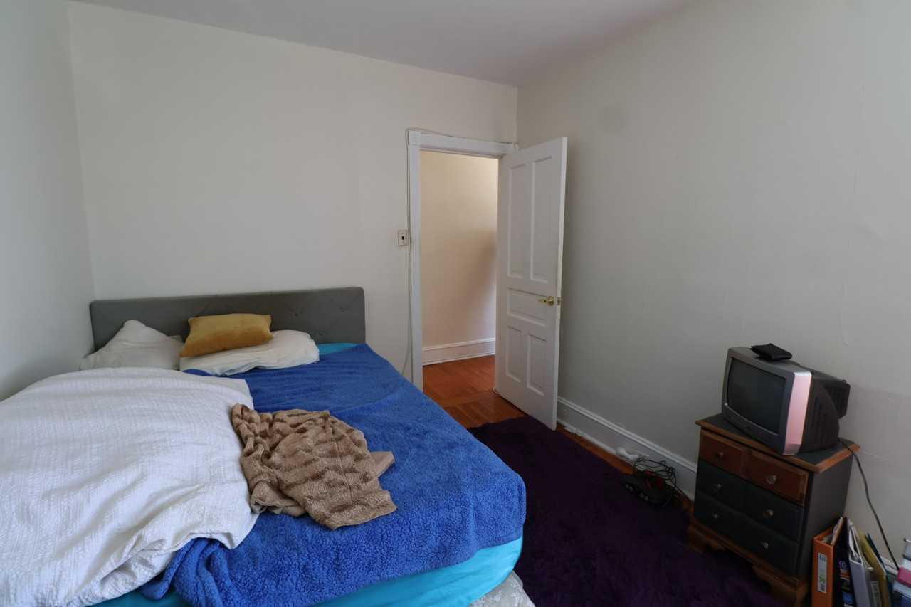 1910 Pine St Apt 4f #4F - Photo 6 of 9