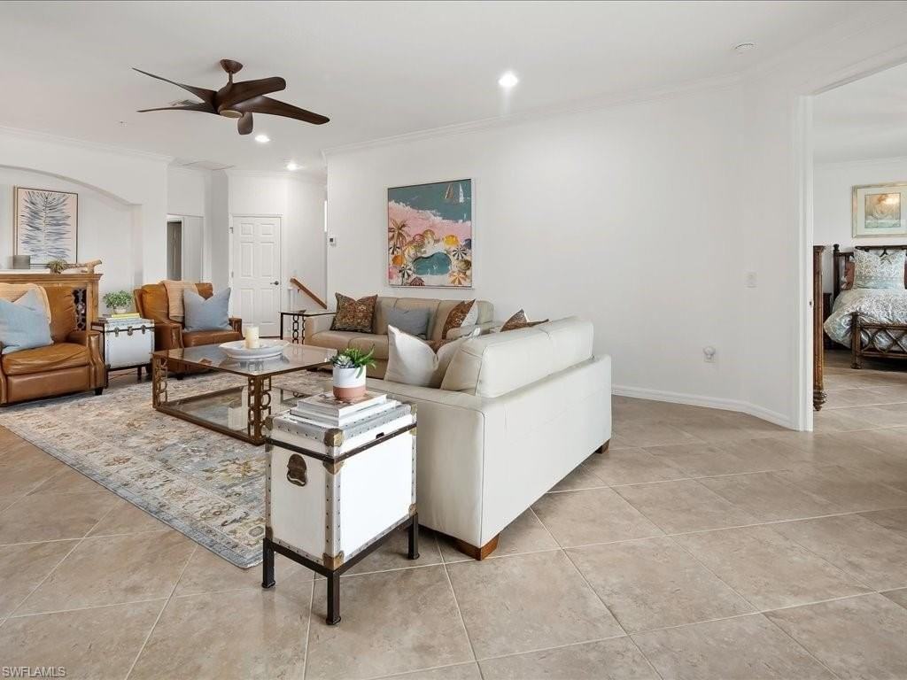 9476 Napoli Ln #202 - Photo 4 of 31