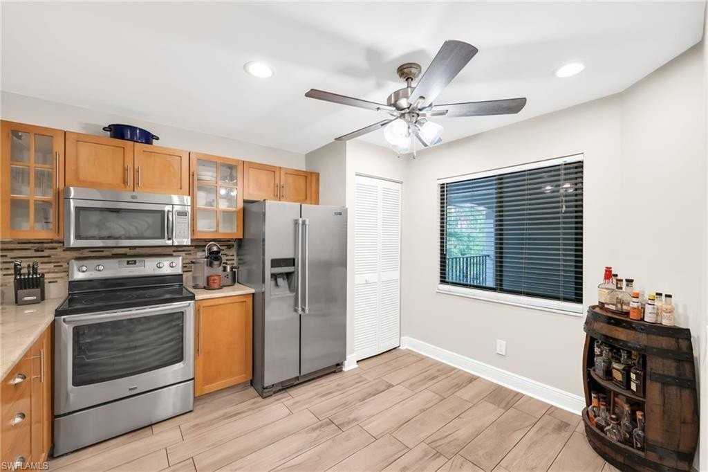 5767 Deauville Cir #D301 - Photo 7 of 22