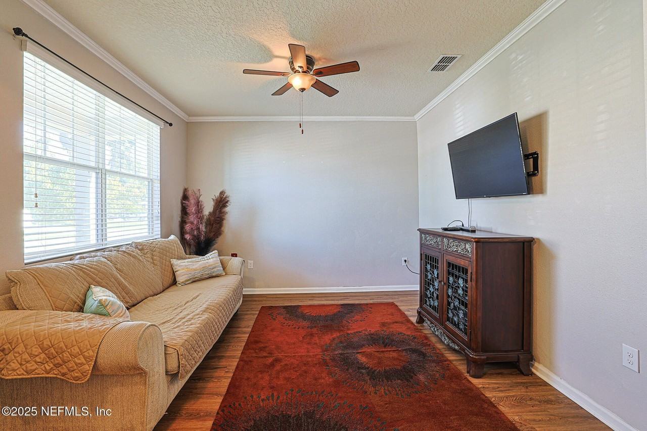 2408 Bonnie Lakes Dr - Photo 7 of 30