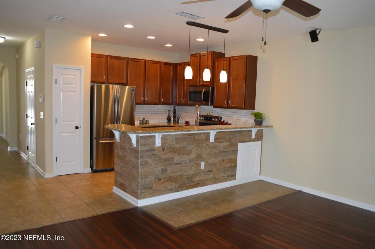 13348 Ocean Mist Dr - Photo 4 of 20