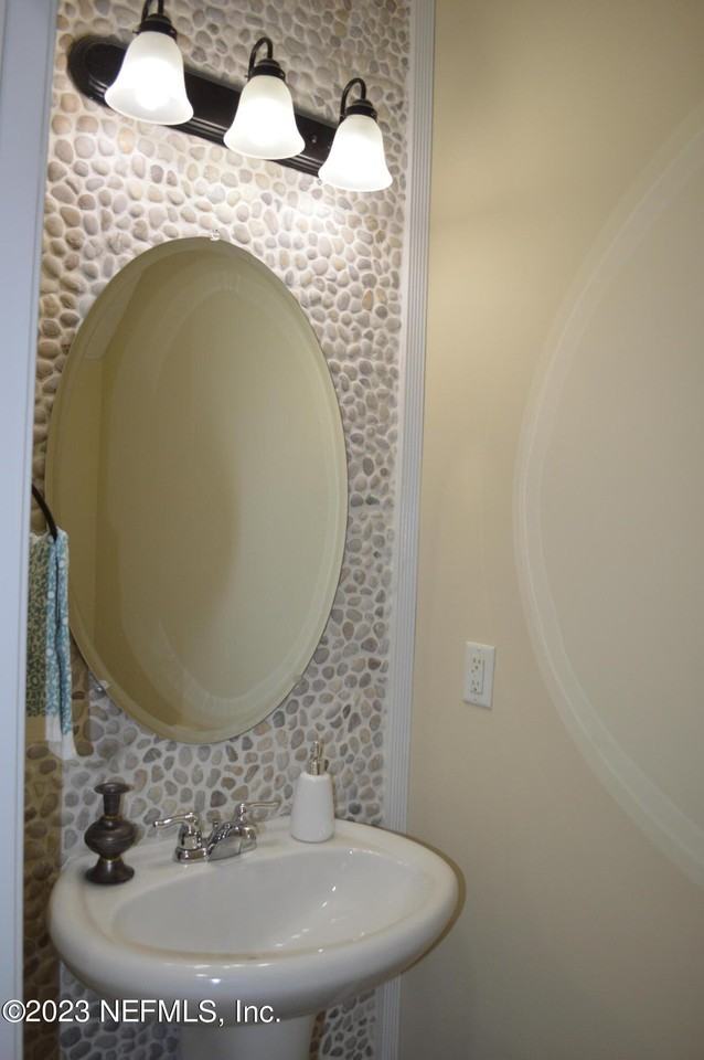 13348 Ocean Mist Dr - Photo 7 of 20