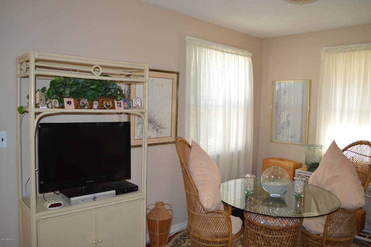 186 11th Ave N - Photo 6 of 22