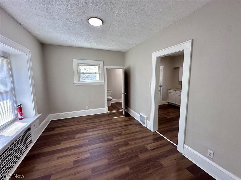 484 Homer Ave - Photo 4 of 10