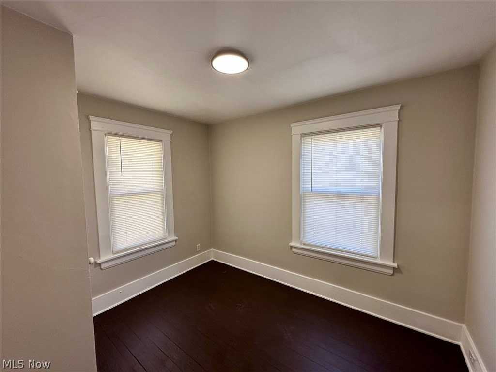 484 Homer Ave - Photo 5 of 10