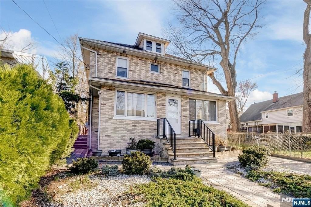 10 Hamilton Rd - Photo 3 of 21