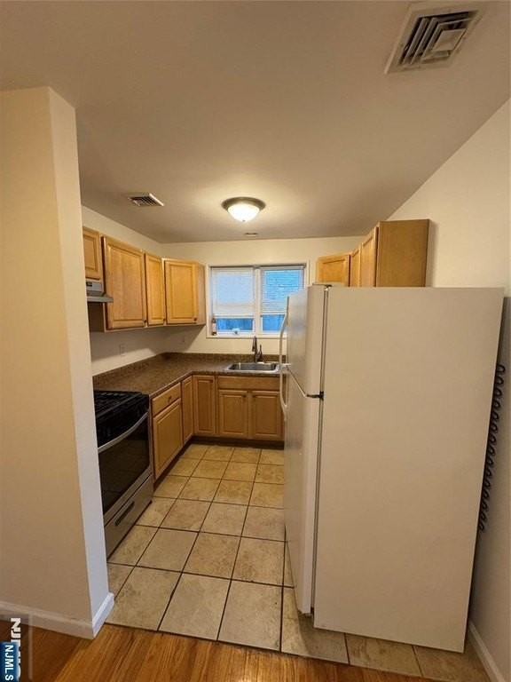 698 Undercliff Ave - Photo 2 of 10