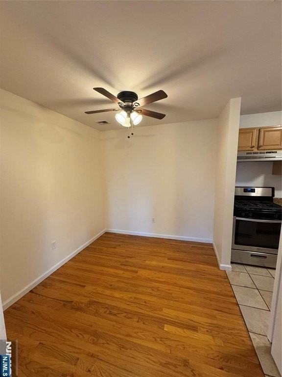 698 Undercliff Ave - Photo 3 of 10