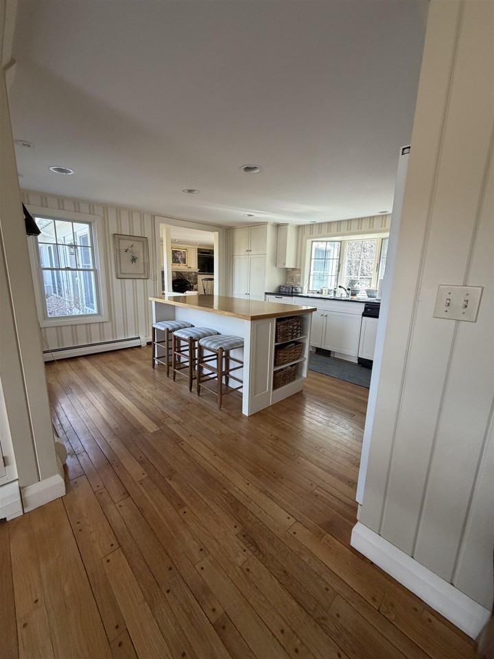 536 Governor Wentworth Hwy - Photo 7 of 24