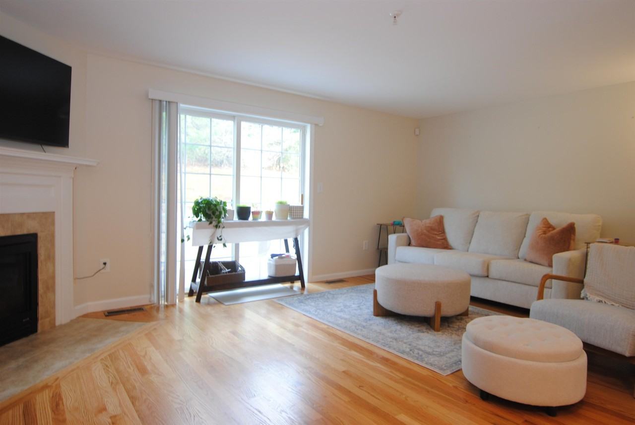 109 Overlook Cir - Photo 3 of 24